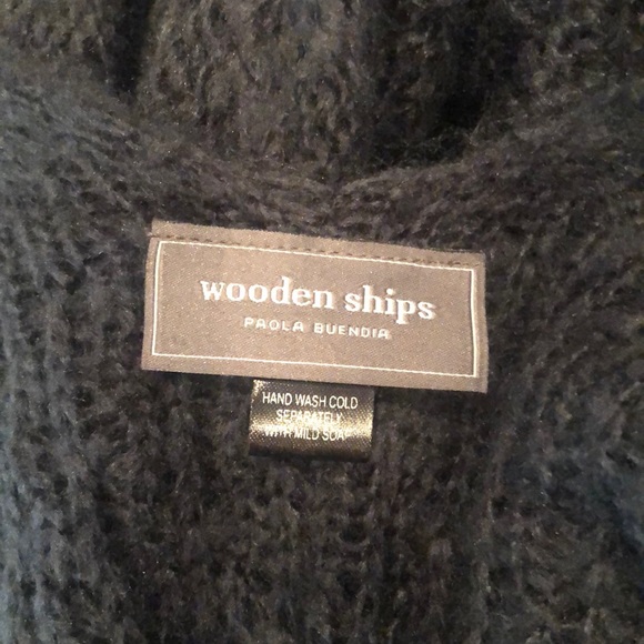 So light -Wooden Ships Navy Lace Patterned Soft Poncho, Fringe, Sleeves, Sweater - Picture 5 of 16